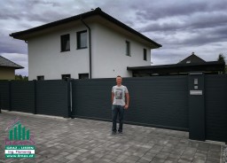 Familie Büchsenmeister aus Feldkirchen, Schiebetor + Zaunanlage